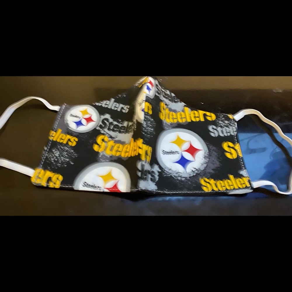 Themed Design Reversible Face Mask “STEELERS”